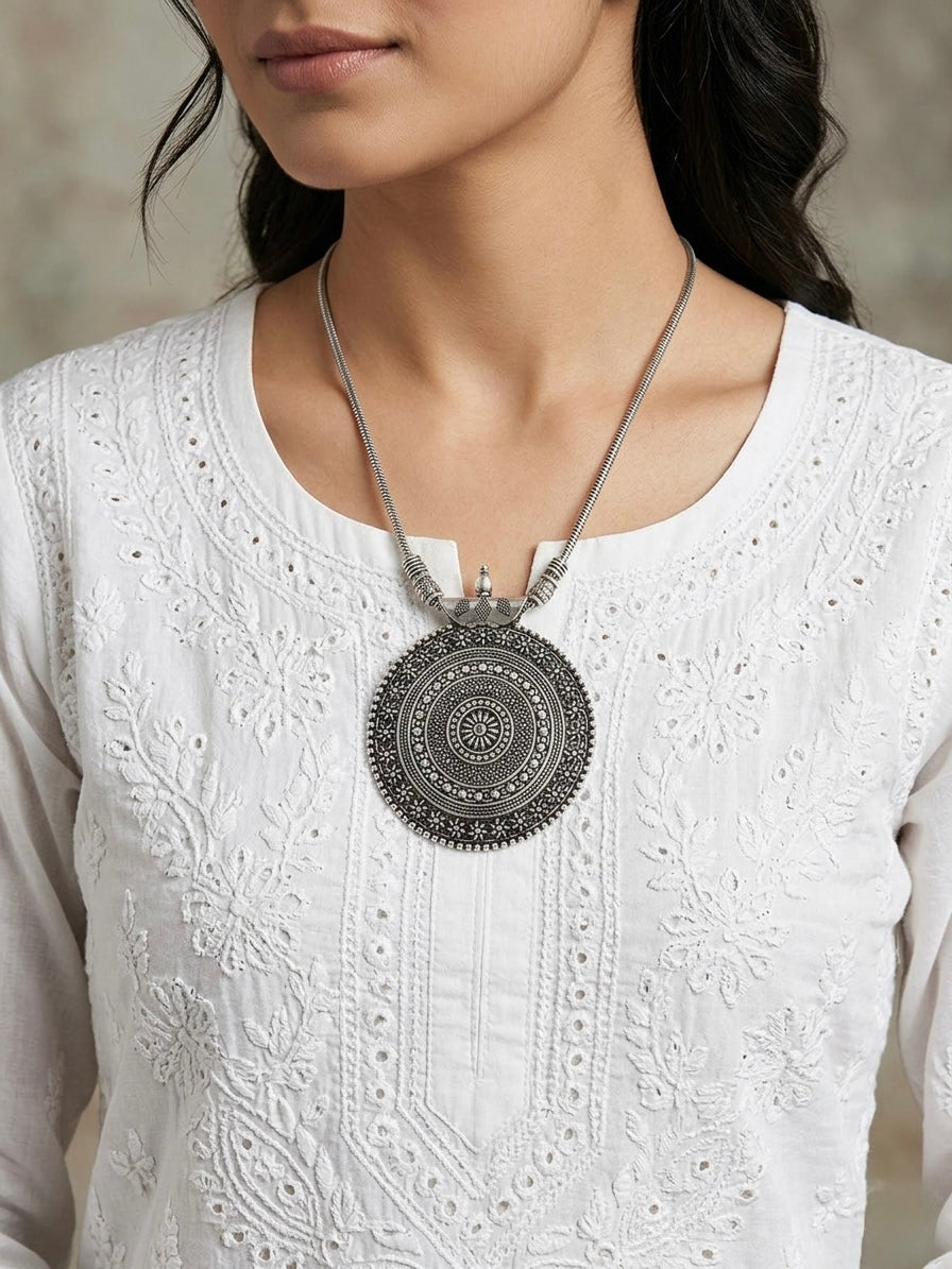 Heavy metal oxydized necklace
